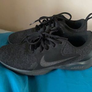 Women’s Nike shoes